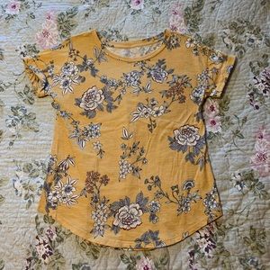 Ladies Brand Maurice’s Shirt Color Yellow with Flowers, Size Small